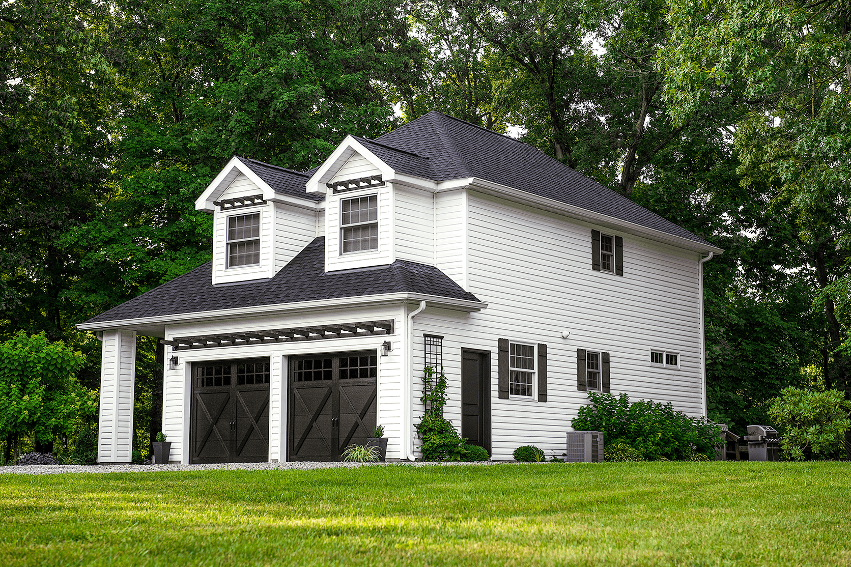 -overlay-carriage-house-black