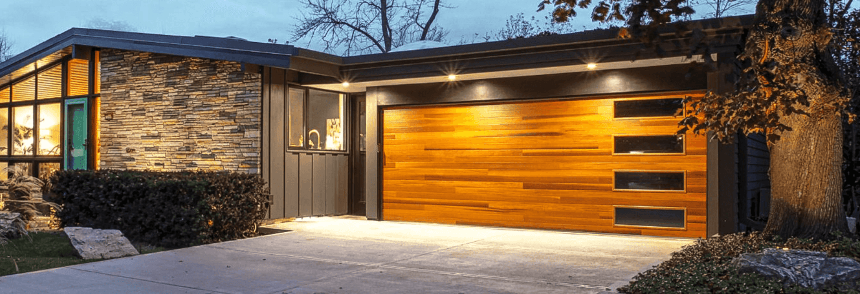 planks garage door in cedar accents
