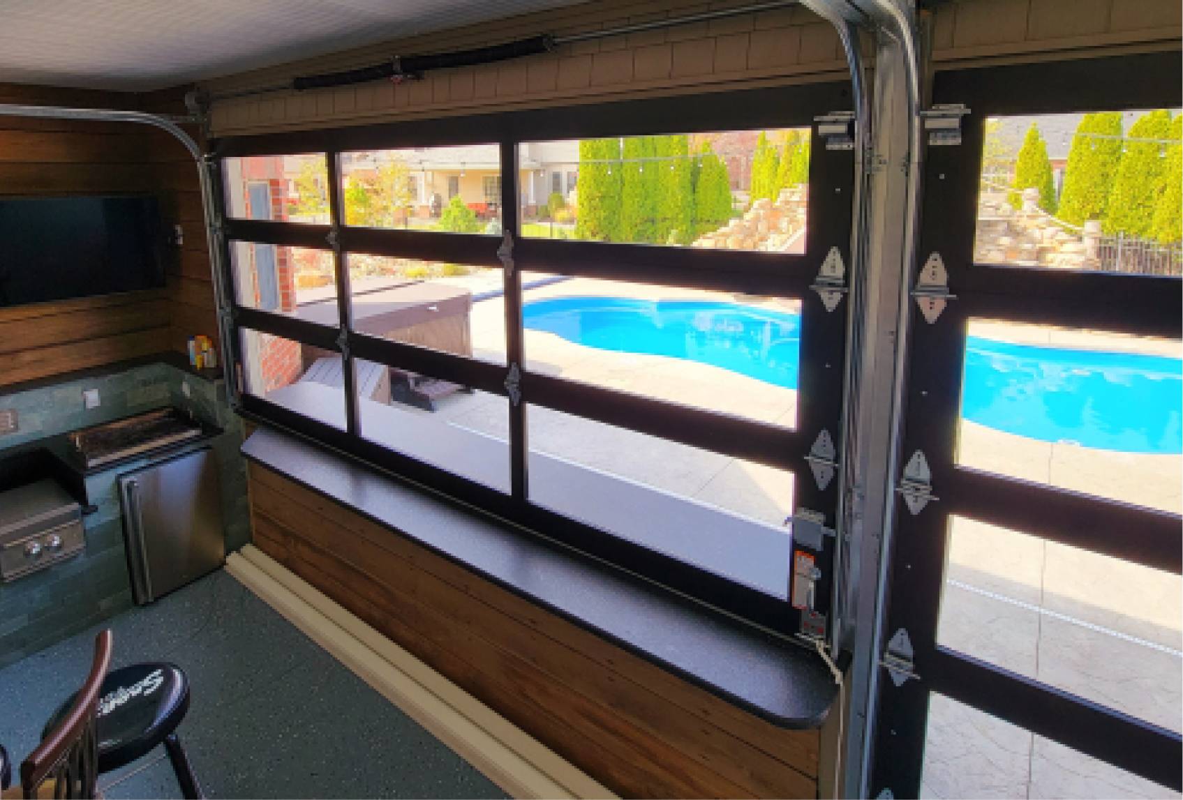 garage door with pool-large