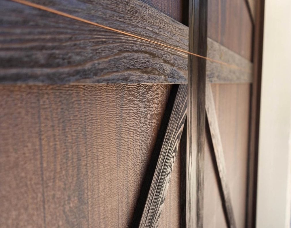 close up of shoreline in dark oak